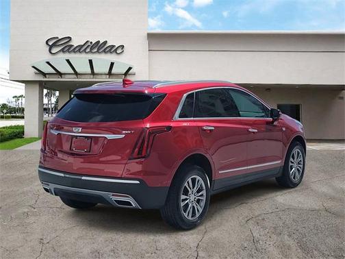 2022 Cadillac XT5 Premium Luxury