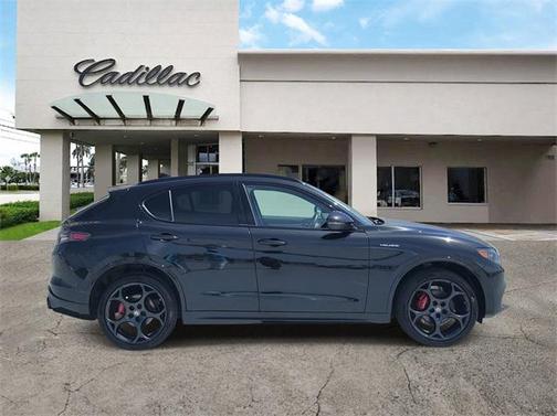 2024 Alfa Romeo Stelvio Veloce AWD
