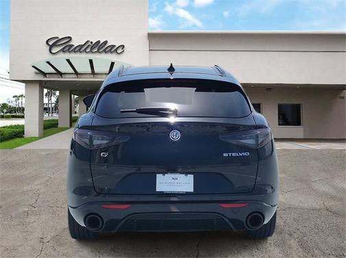 2024 Alfa Romeo Stelvio Veloce AWD
