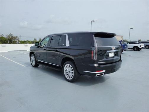 2025 Cadillac Escalade ESV Luxury