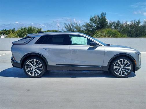 2025 Cadillac LYRIQ Luxury