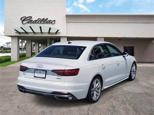 2022 Audi A4 45 S line Premium Plus