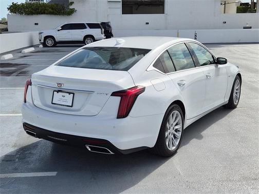 2022 Cadillac CT5 Luxury