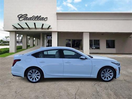 2022 Cadillac CT5 Luxury