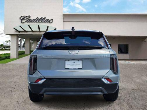 Argent Silver Metallic 2026 Cadillac OPTIQ Sport