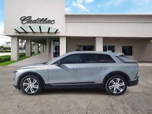 2024 Cadillac LYRIQ Tech