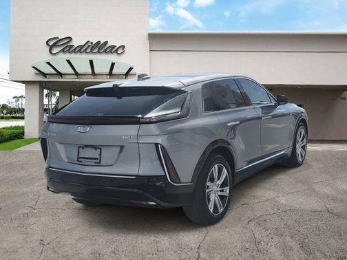 2024 Cadillac LYRIQ Tech