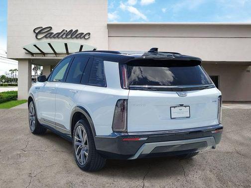 Vibrant White Tricoat 2026 Cadillac VISTIQ Sport