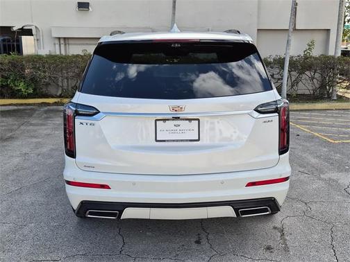 2025 Cadillac XT6 Sport AWD