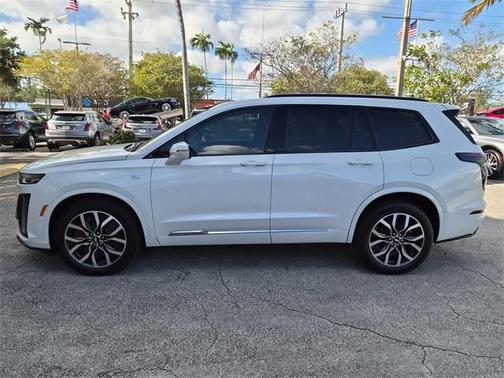 2025 Cadillac XT6 Sport AWD