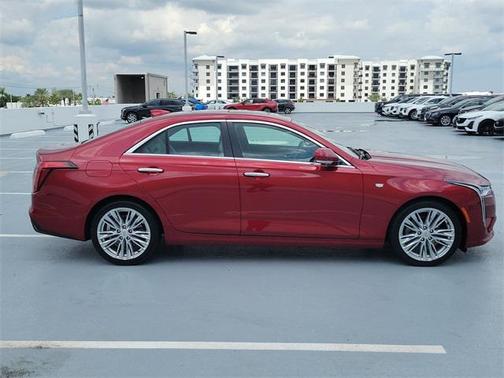 2023 Cadillac CT4 Premium Luxury