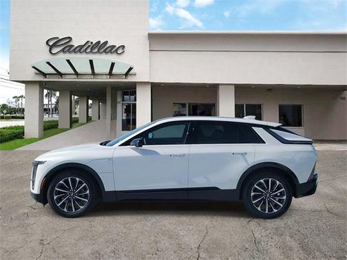 2025 Cadillac LYRIQ Sport