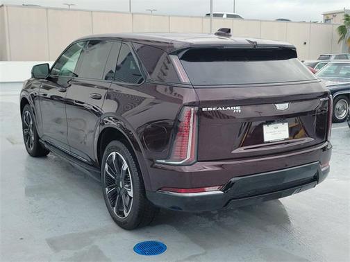 2025 Cadillac Escalade IQ Sport 1