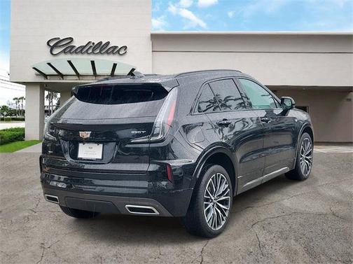 2024 Cadillac XT4 Sport