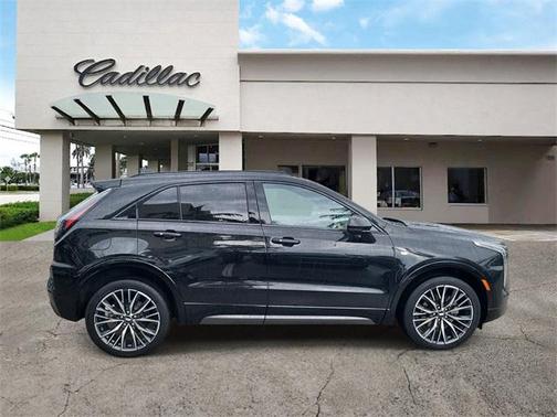2024 Cadillac XT4 Sport