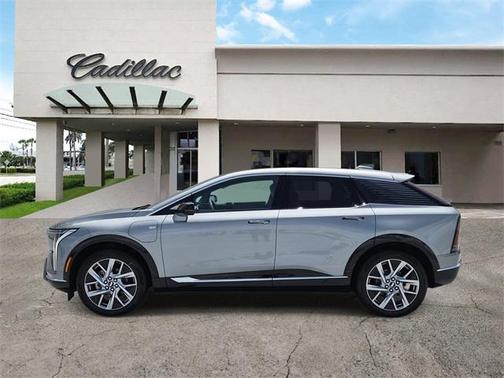 2025 Cadillac OPTIQ Luxury 1 AWD