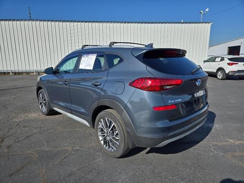 2021 Hyundai TUCSON SEL
