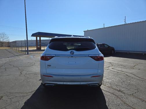 2024 Buick Enclave Essence