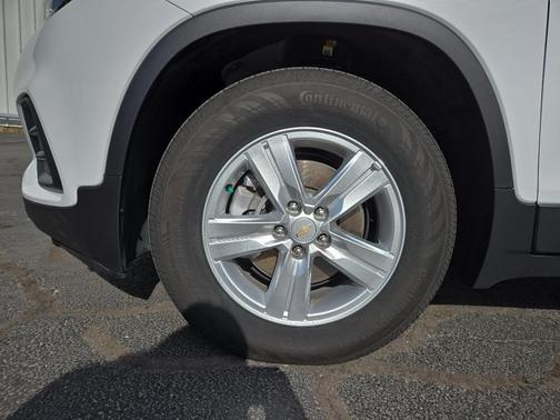 2022 Chevrolet Trax LS