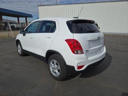 2022 Chevrolet Trax LS