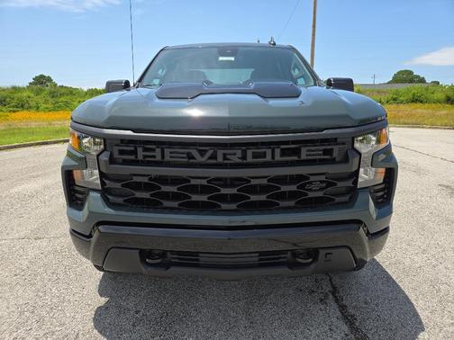 2025 Chevrolet Silverado 1500 Custom Trail Boss