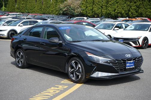 2022 Hyundai ELANTRA Limited