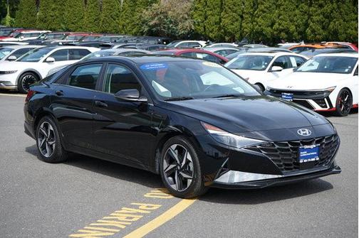 2022 Hyundai ELANTRA Limited
