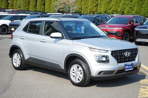 2023 Hyundai VENUE SE