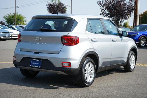 2023 Hyundai VENUE SE