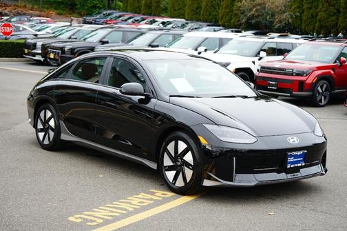 2025 Hyundai IONIQ 6 SE Standard Range