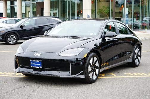 2025 Hyundai IONIQ 6 SE Standard Range