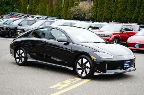 2025 Hyundai IONIQ 6 SE Standard Range