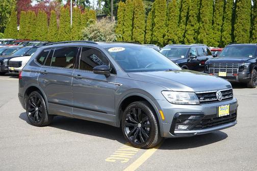 Platinum Gray Metallic 2020 Volkswagen Tiguan 2.0T SE R-Line Black