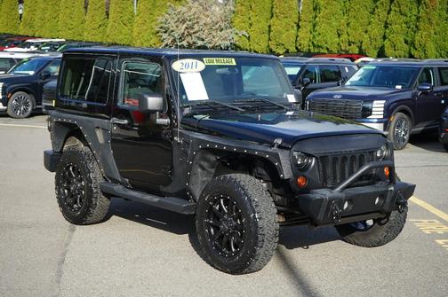 Black Clearcoat 2011 Jeep Wrangler Sahara