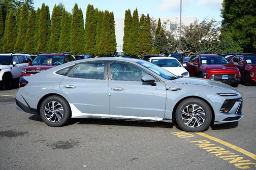 2026 Hyundai SONATA Hybrid Blue
