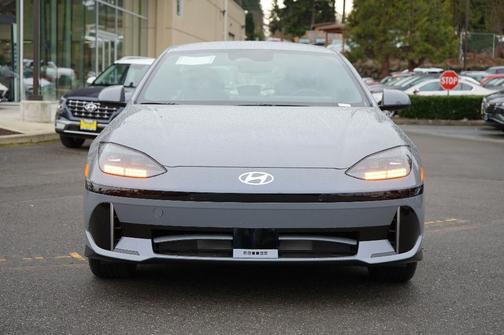 2025 Hyundai IONIQ 6 SE