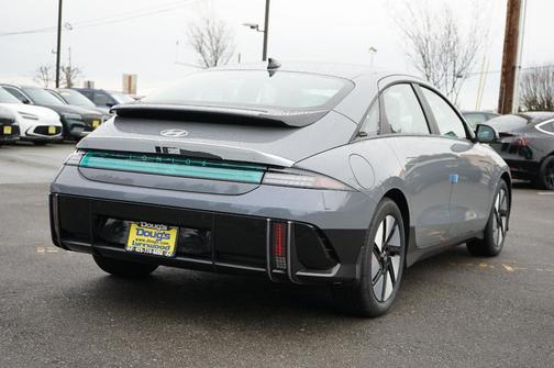 2025 Hyundai IONIQ 6 SE