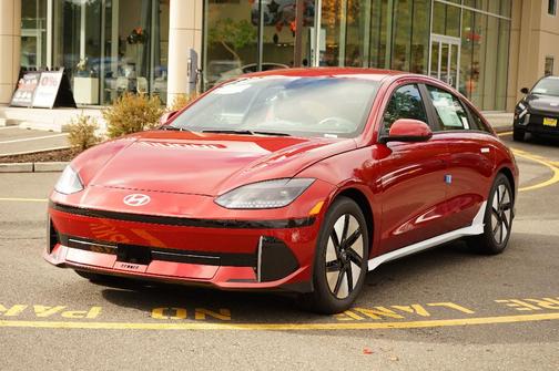 2025 Hyundai IONIQ 6 SE