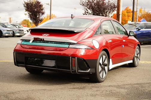 2025 Hyundai IONIQ 6 SE