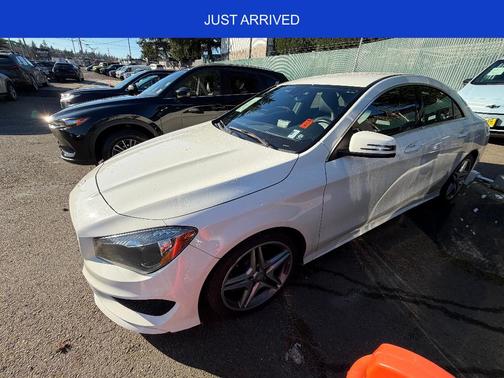 2014 Mercedes-Benz CLA-Class Base
