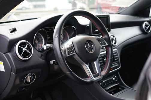 2014 Mercedes-Benz CLA-Class Base
