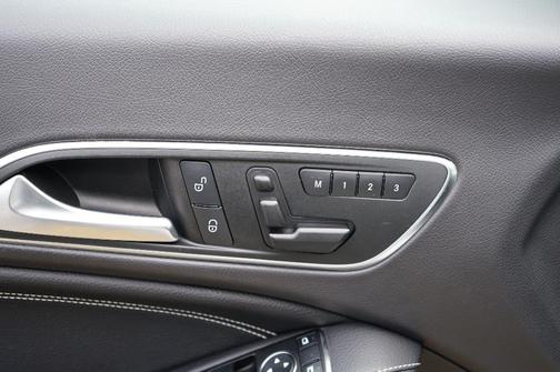 2014 Mercedes-Benz CLA-Class Base