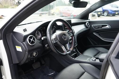 2014 Mercedes-Benz CLA-Class Base