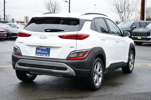 2023 Hyundai KONA SEL