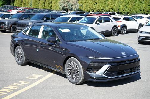 2025 Hyundai SONATA Hybrid Limited