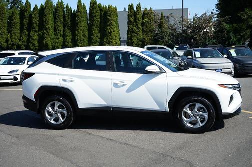 2022 Hyundai TUCSON SE