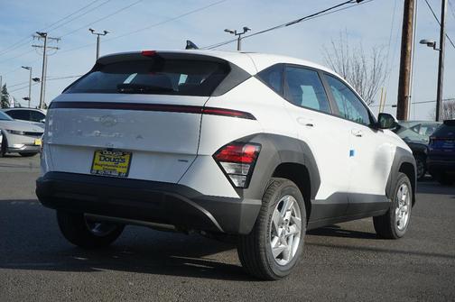 2026 Hyundai KONA SE
