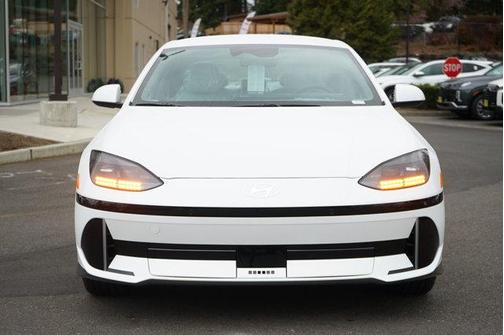 2025 Hyundai IONIQ 6 SEL