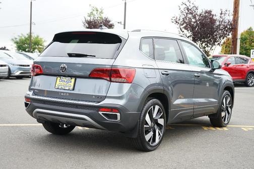 2024 Volkswagen Taos 1.5T SEL