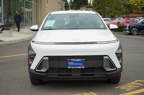 2024 Hyundai KONA SE